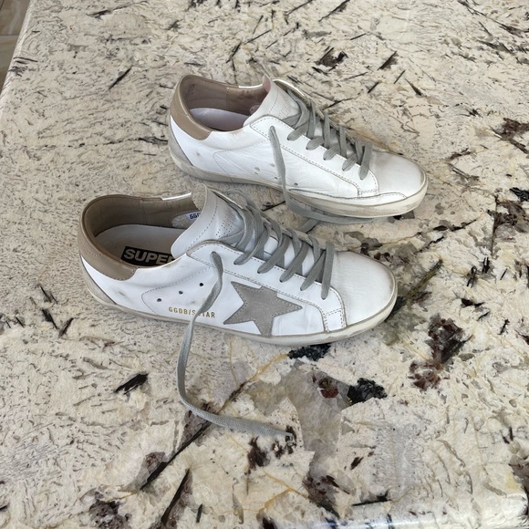 Golden Goose Superstar leather low tops- size 8 - Picture 4 of 6